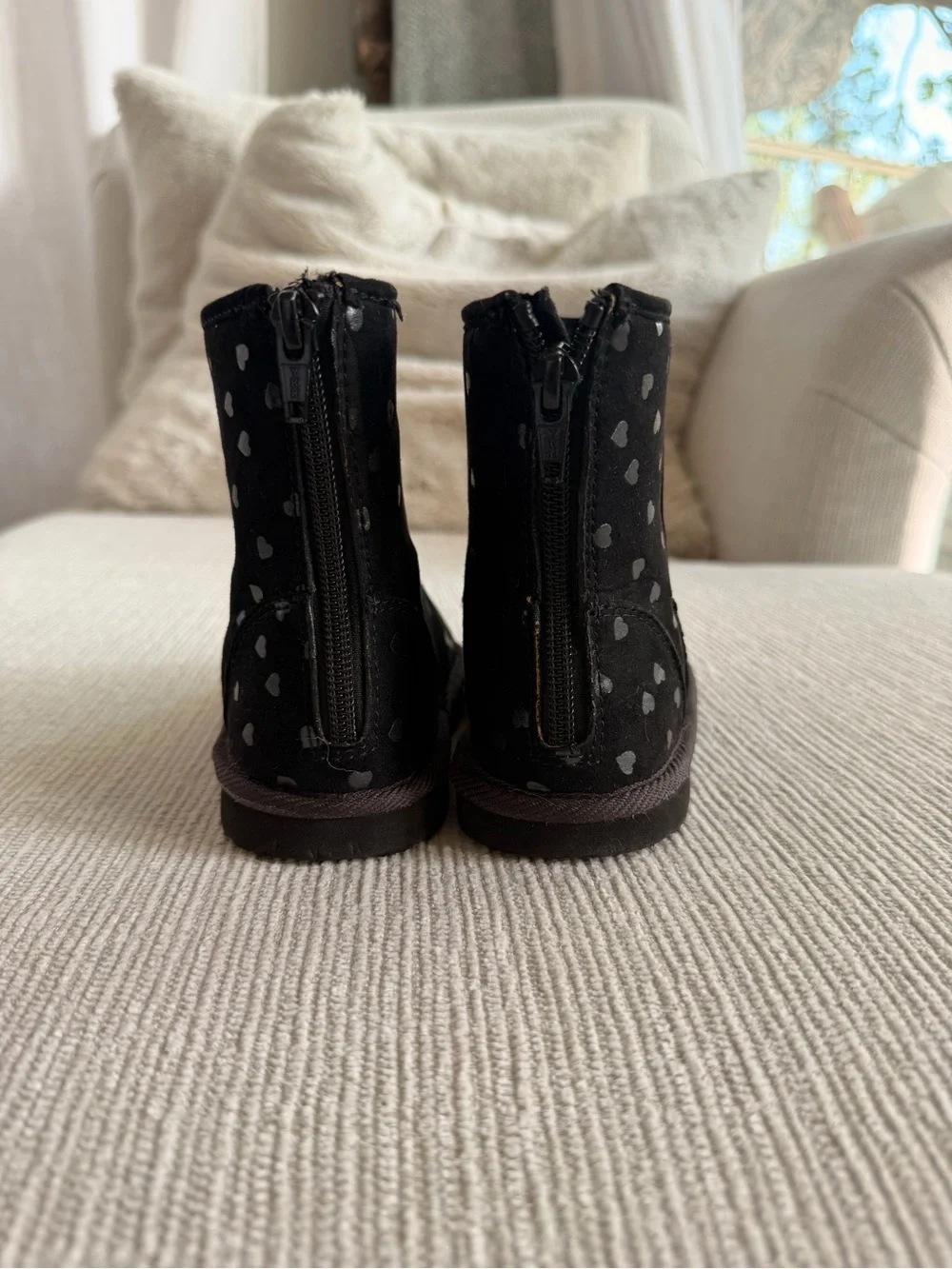 GAP Black Kids Heart-Print Cozy fur lined  Boots 10T